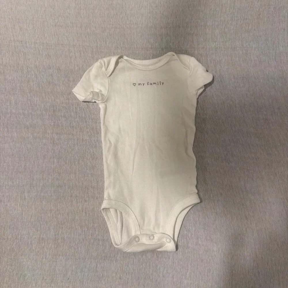 3-piece 6 month bundle - yellow and‎ grey onesie